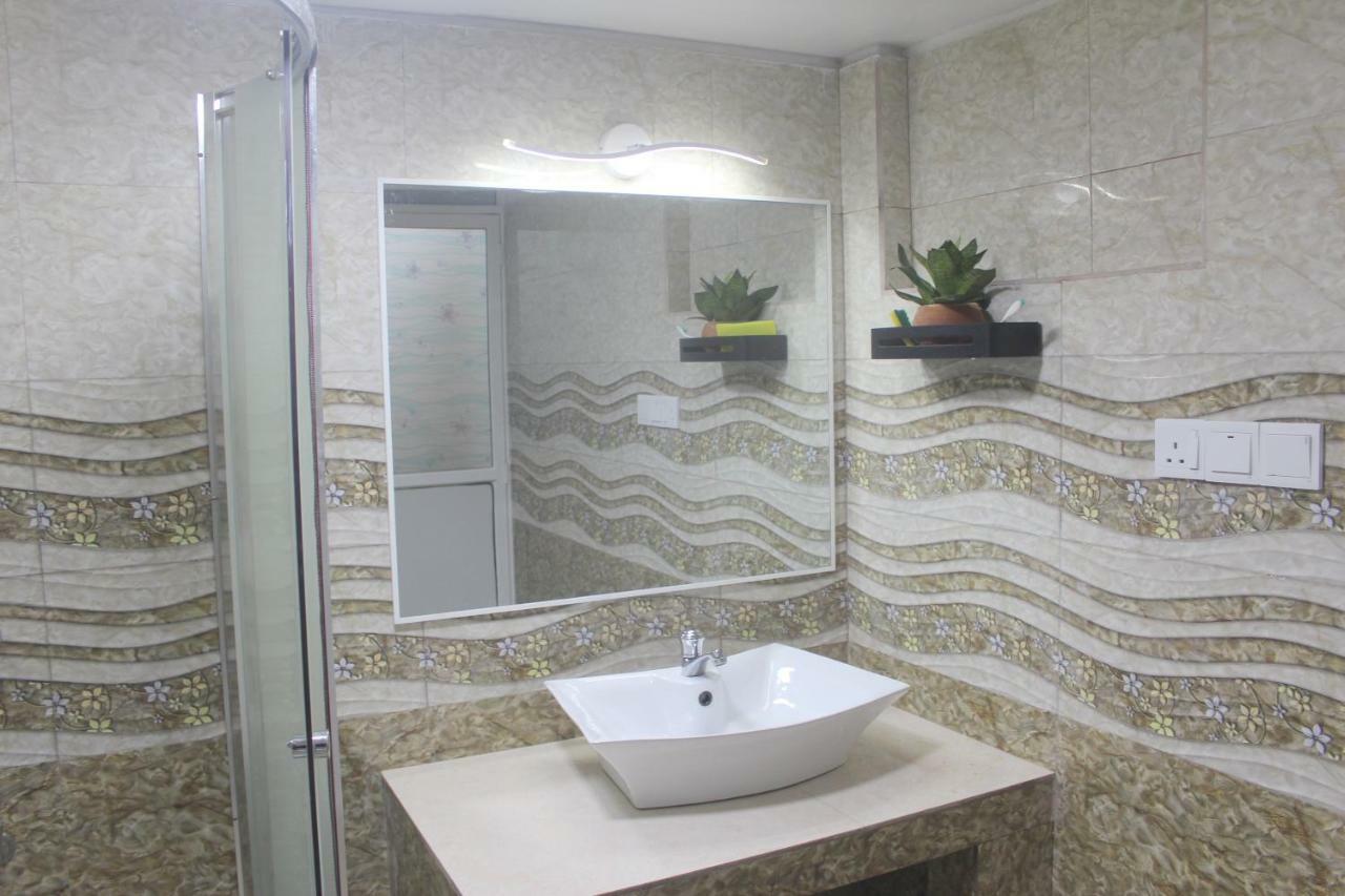 Sawanga Home Stay Уелигама Екстериор снимка